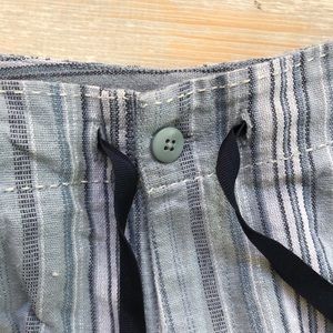 COMFORTABLE stripped lee pants